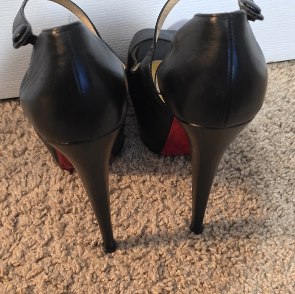 Christian Louboutin Heels Size 10 - Picture 10 of 12